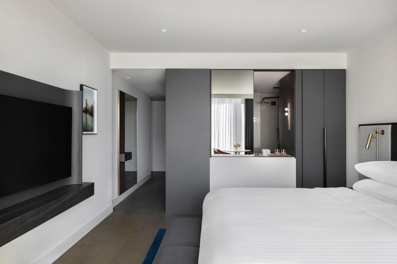 Melbourne Marriott Hotel Docklands Экстерьер фото