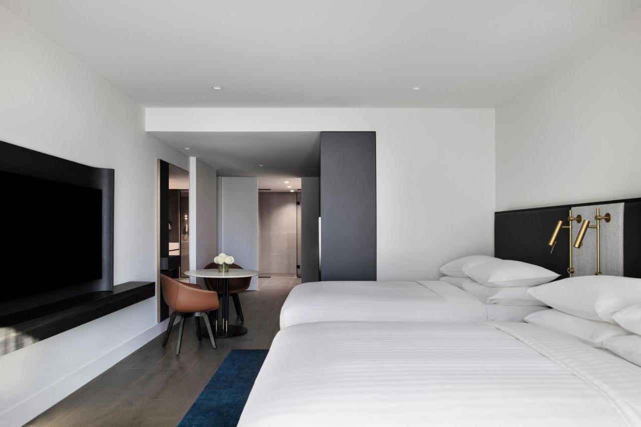 Melbourne Marriott Hotel Docklands Экстерьер фото